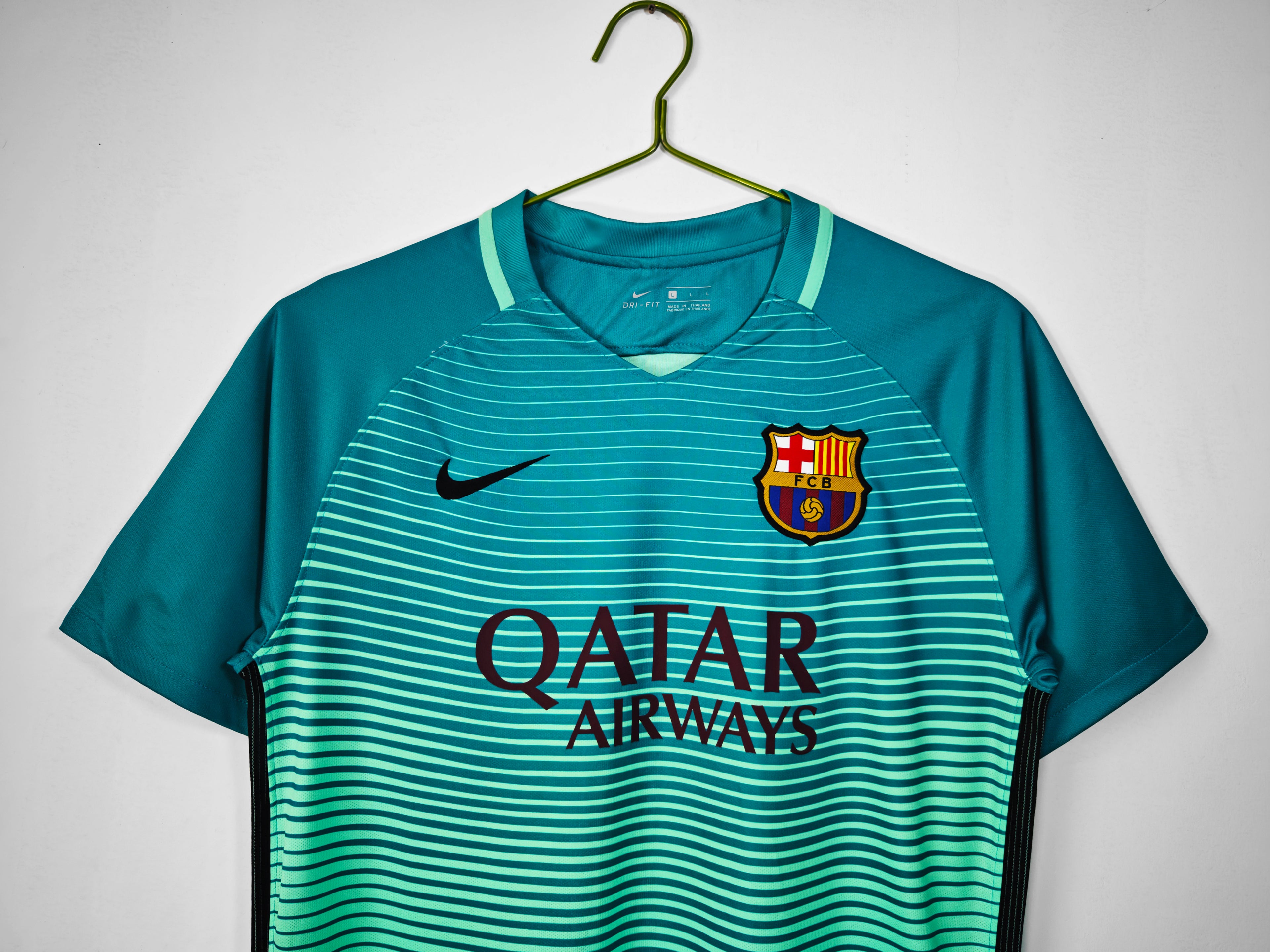 Barcelona 2016/17 Retro Third Jersey