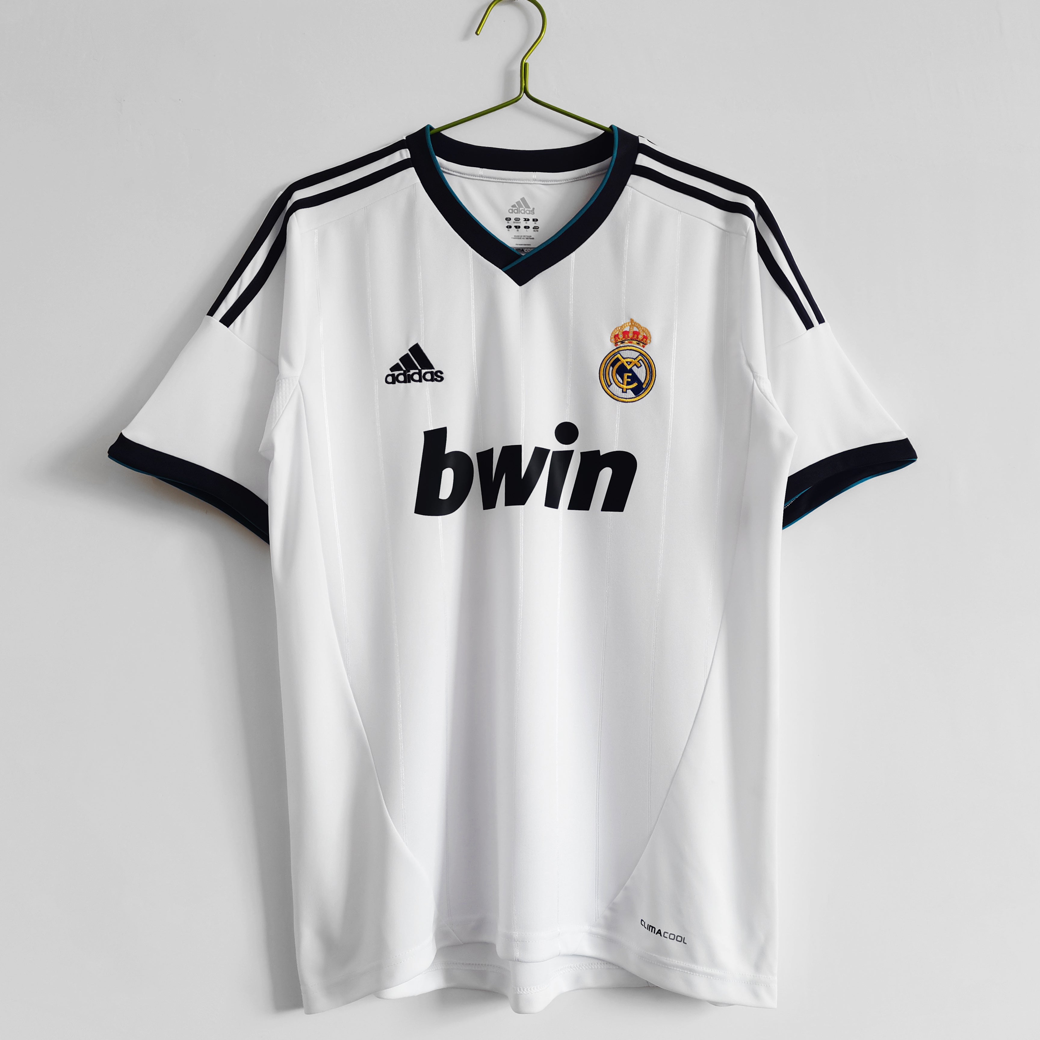 Real Madrid 2012/13 Retro Home Jersey
