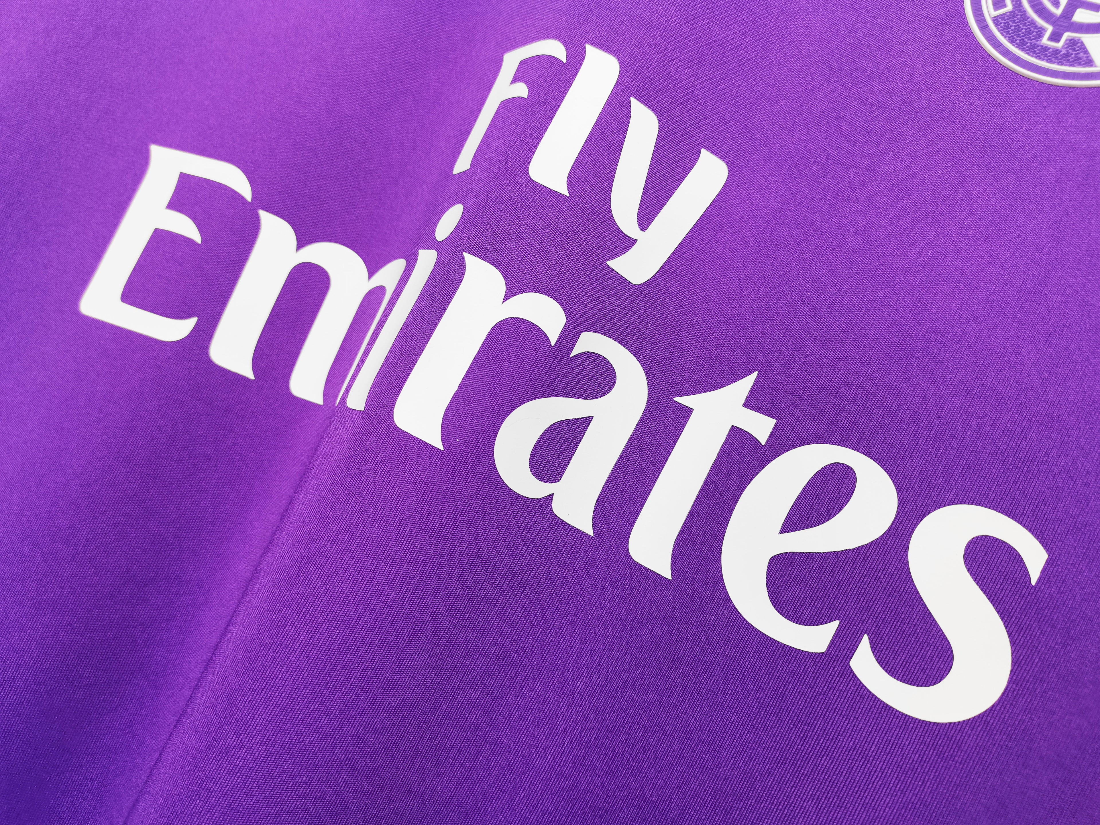 Real Madrid 2016/17 Retro Away Jersey