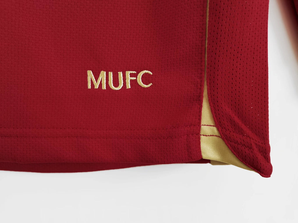 Manchester United 2006/07 Retro Home Jersey Long Sleeve