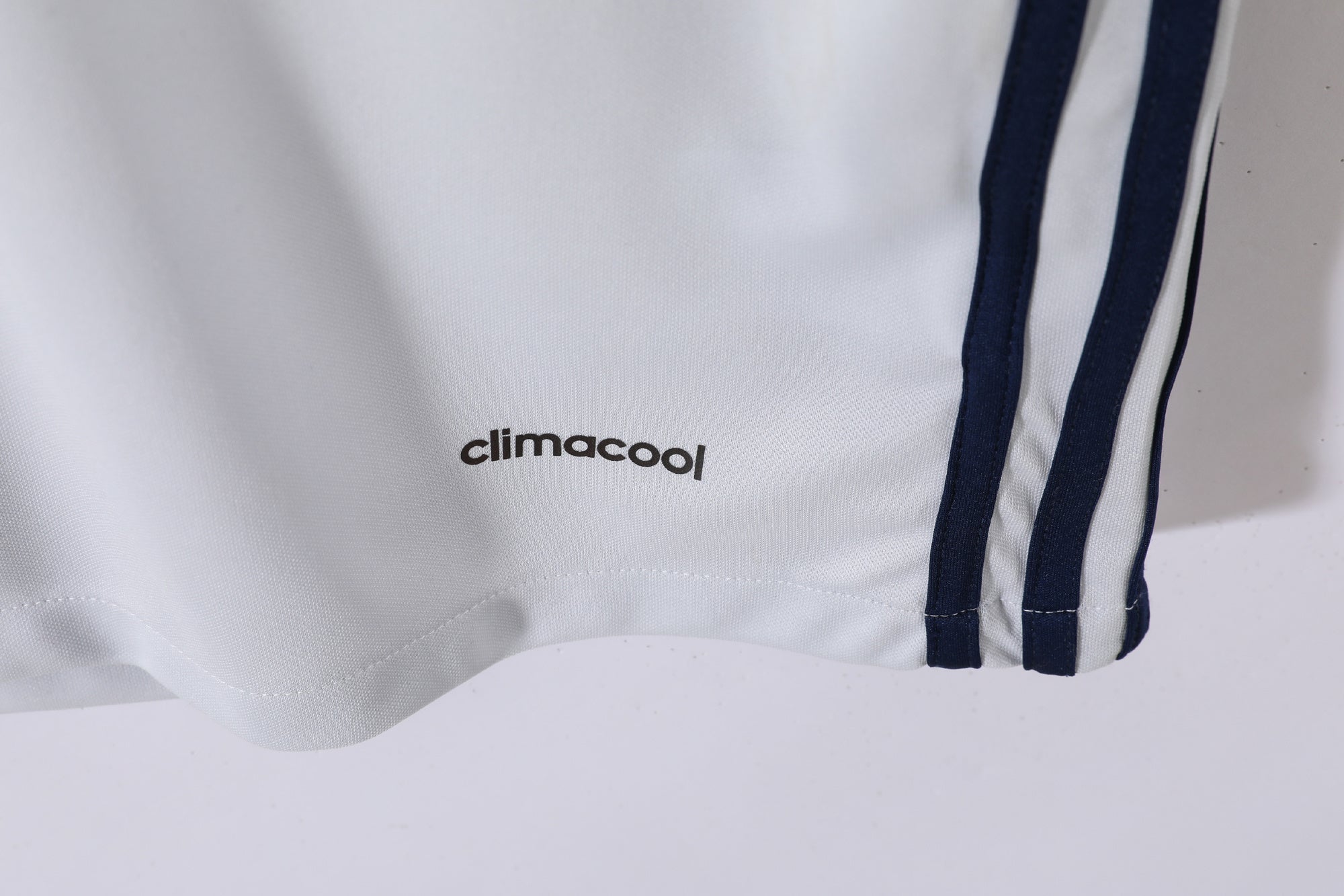 Real Madrid 2016/17 Retro Home Jersey