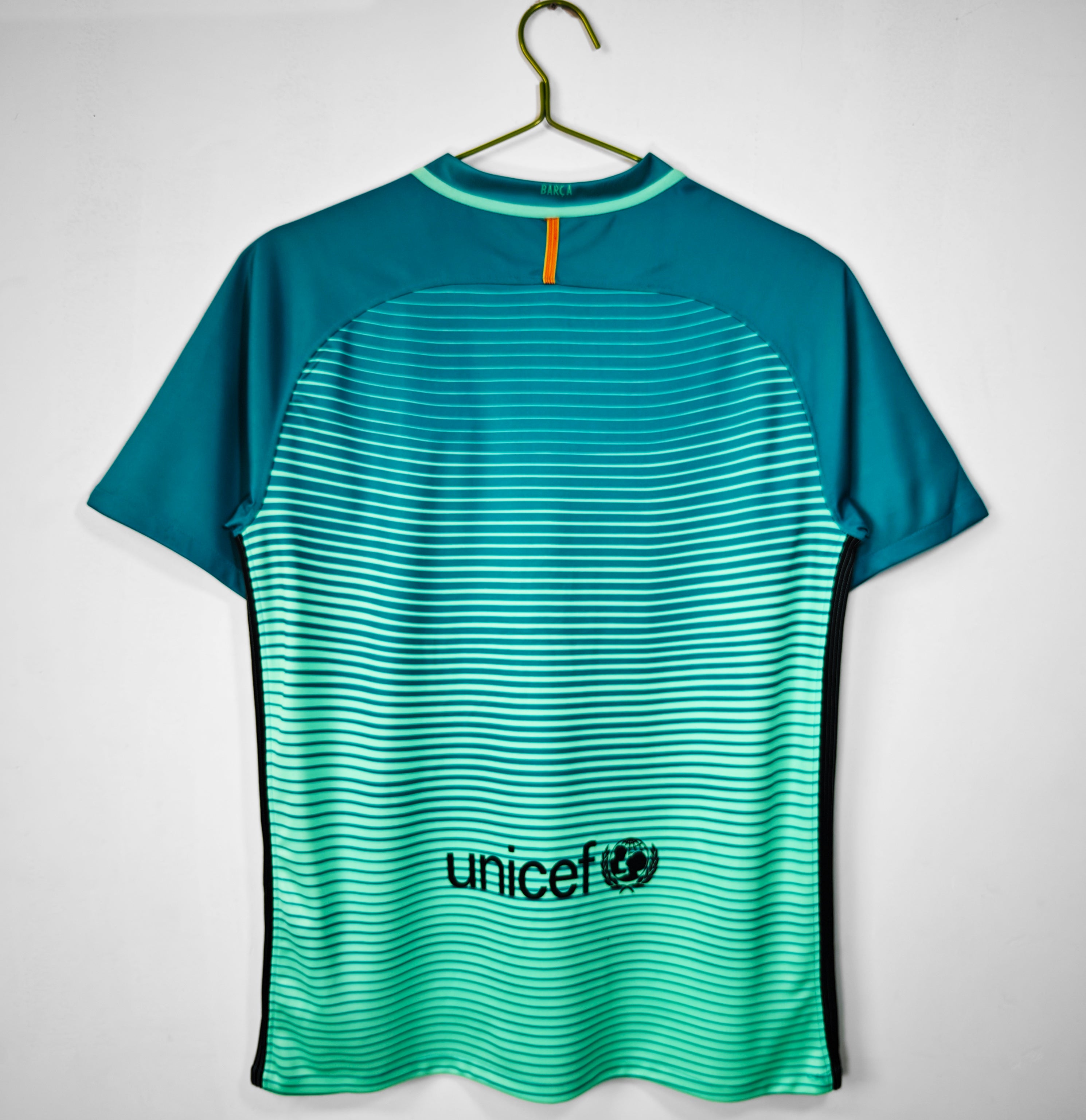 Barcelona 2016/17 Retro Third Jersey