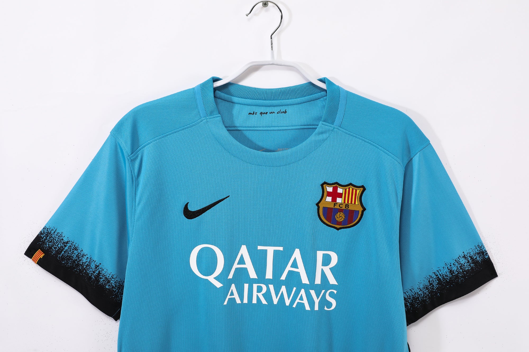 Barcelona 2015/16 Retro Third Jersey