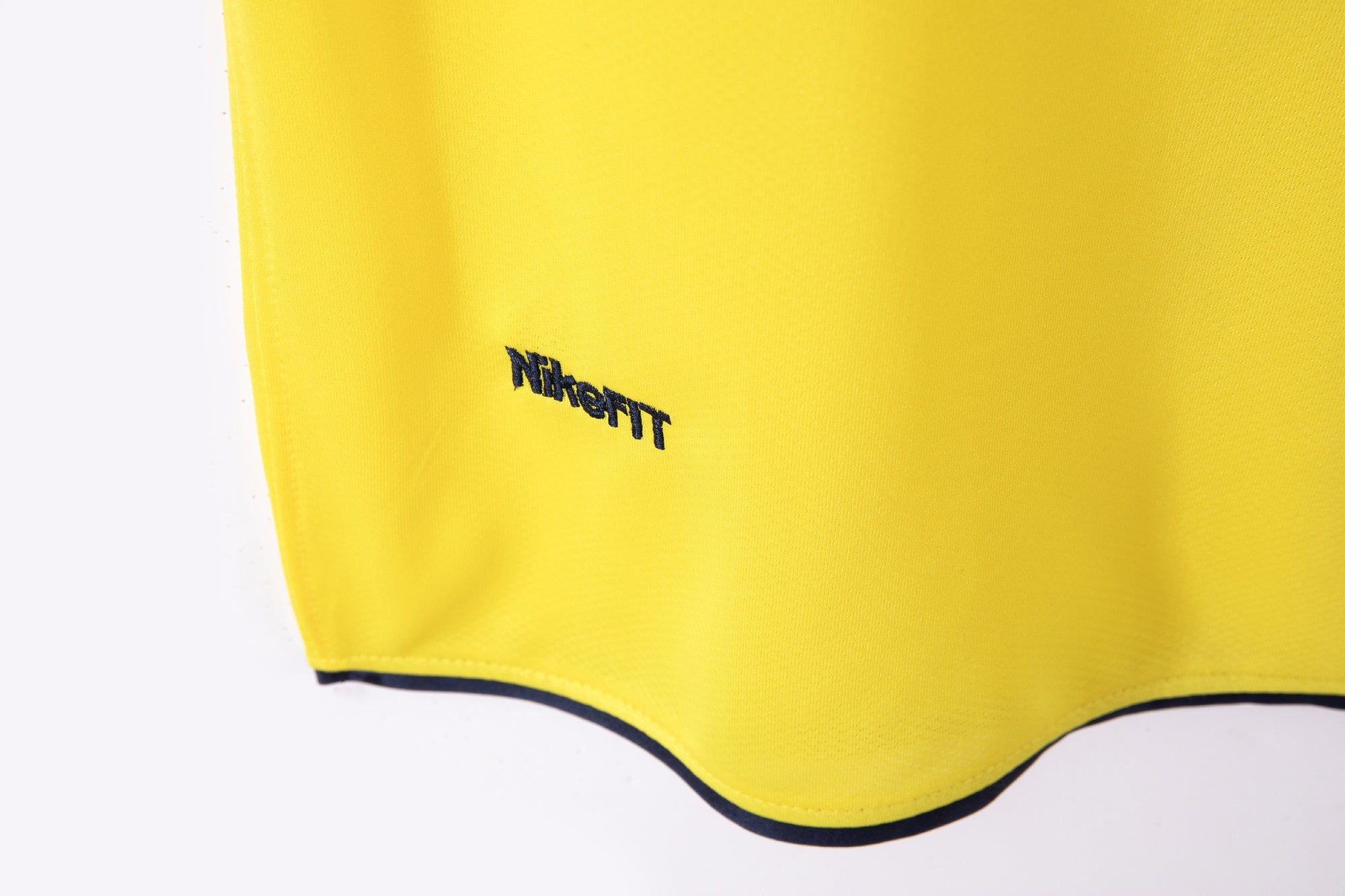 Barcelona 2008/09 Retro Away Jersey